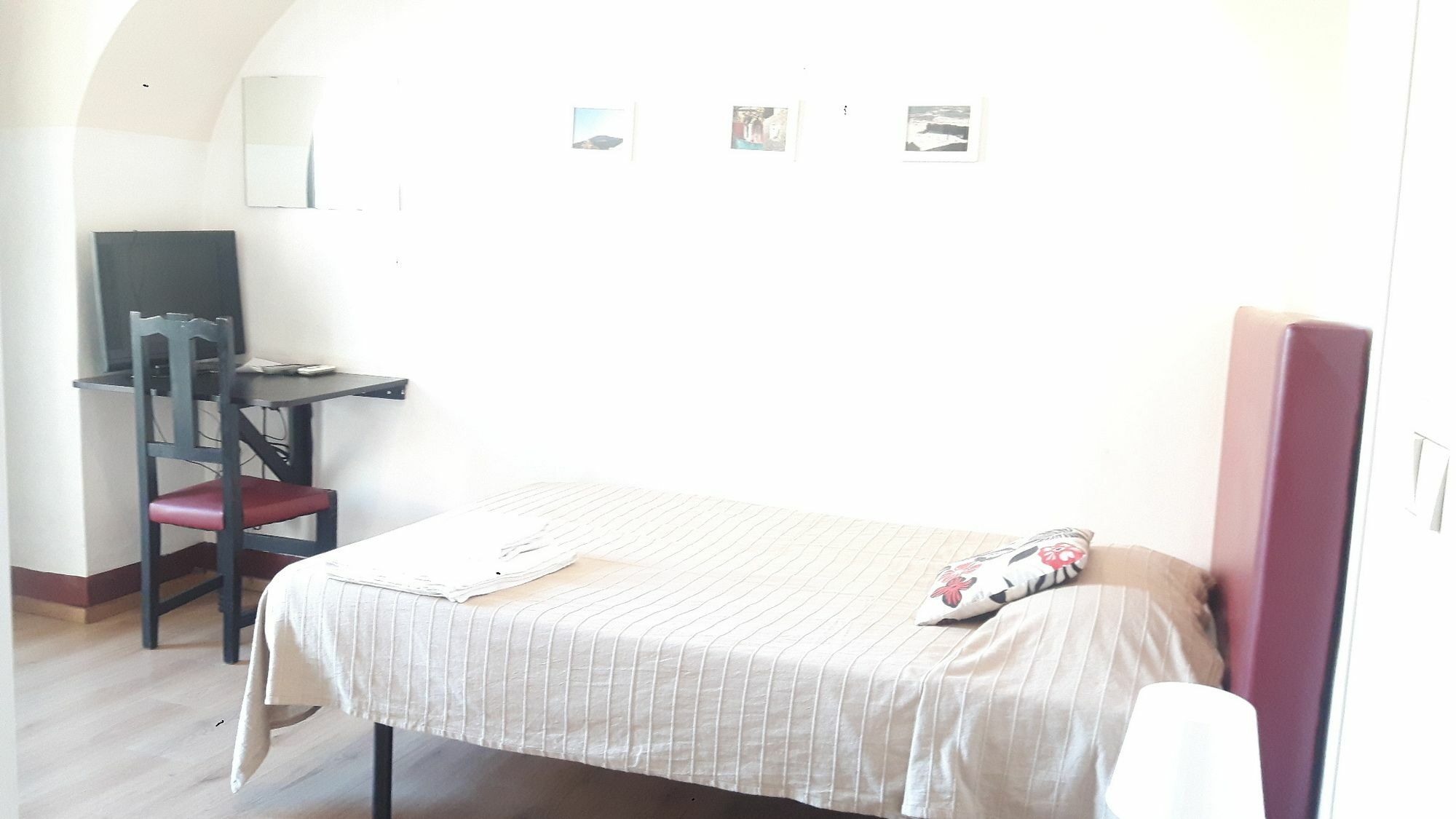 Da Gianni E Lucia With Bathroom In The Center Catane