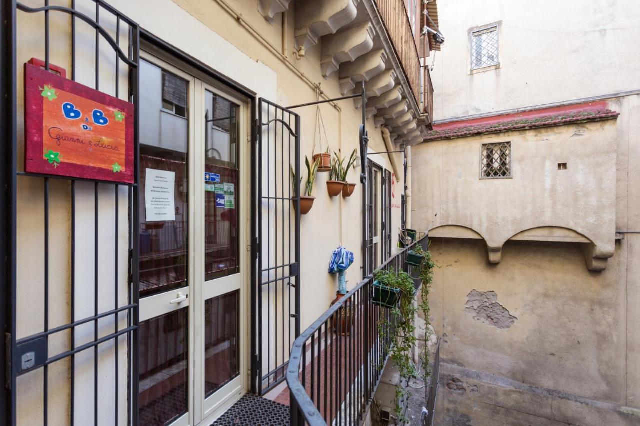 Da Gianni E Lucia With Bathroom In The Center Gasthof Catania