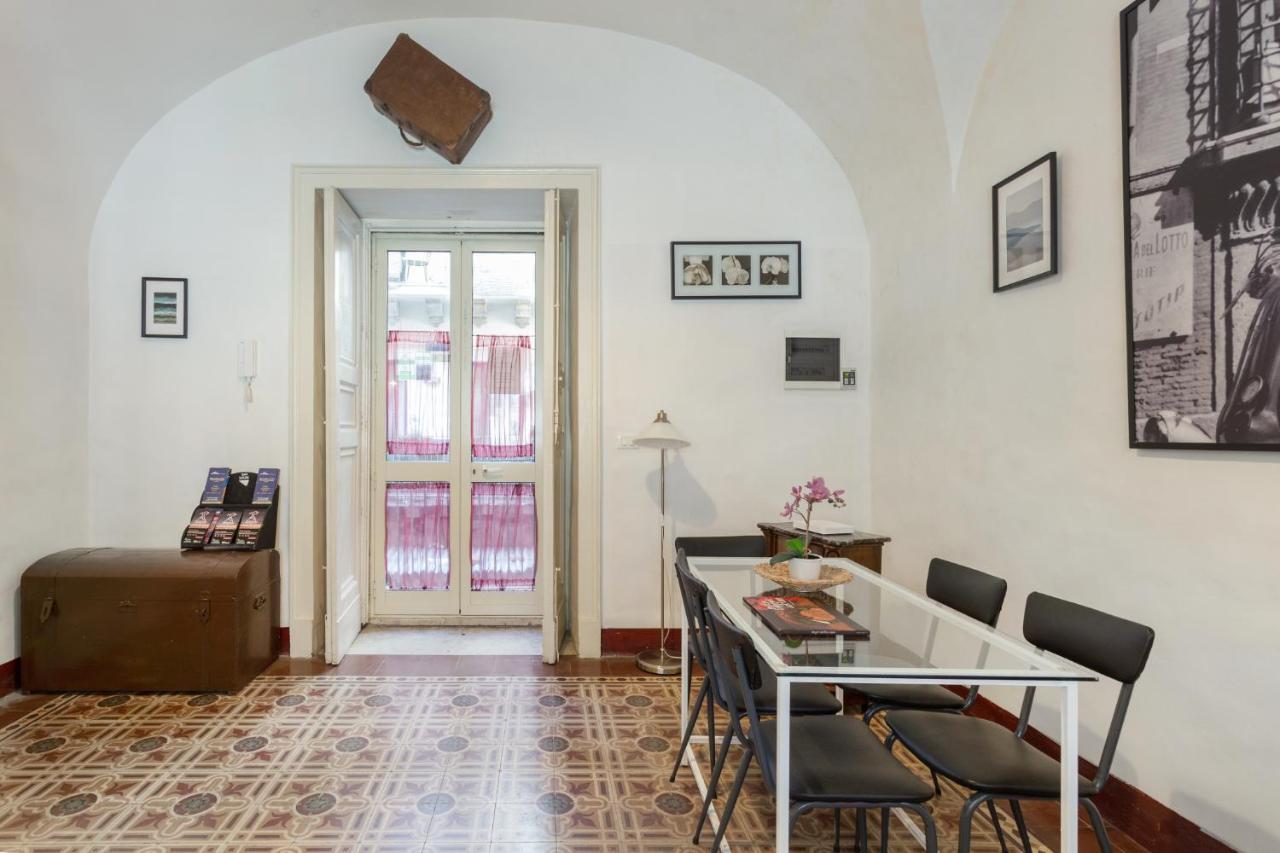 Da Gianni E Lucia With Bathroom In The Center 2* Catania